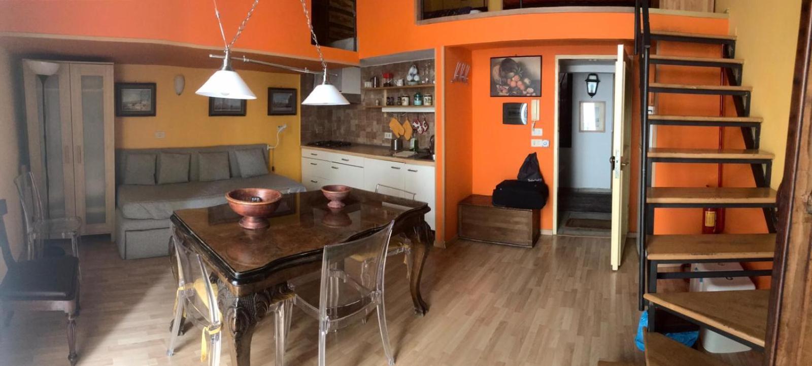 Guide Tour Apartments Неаполь Экстерьер фото