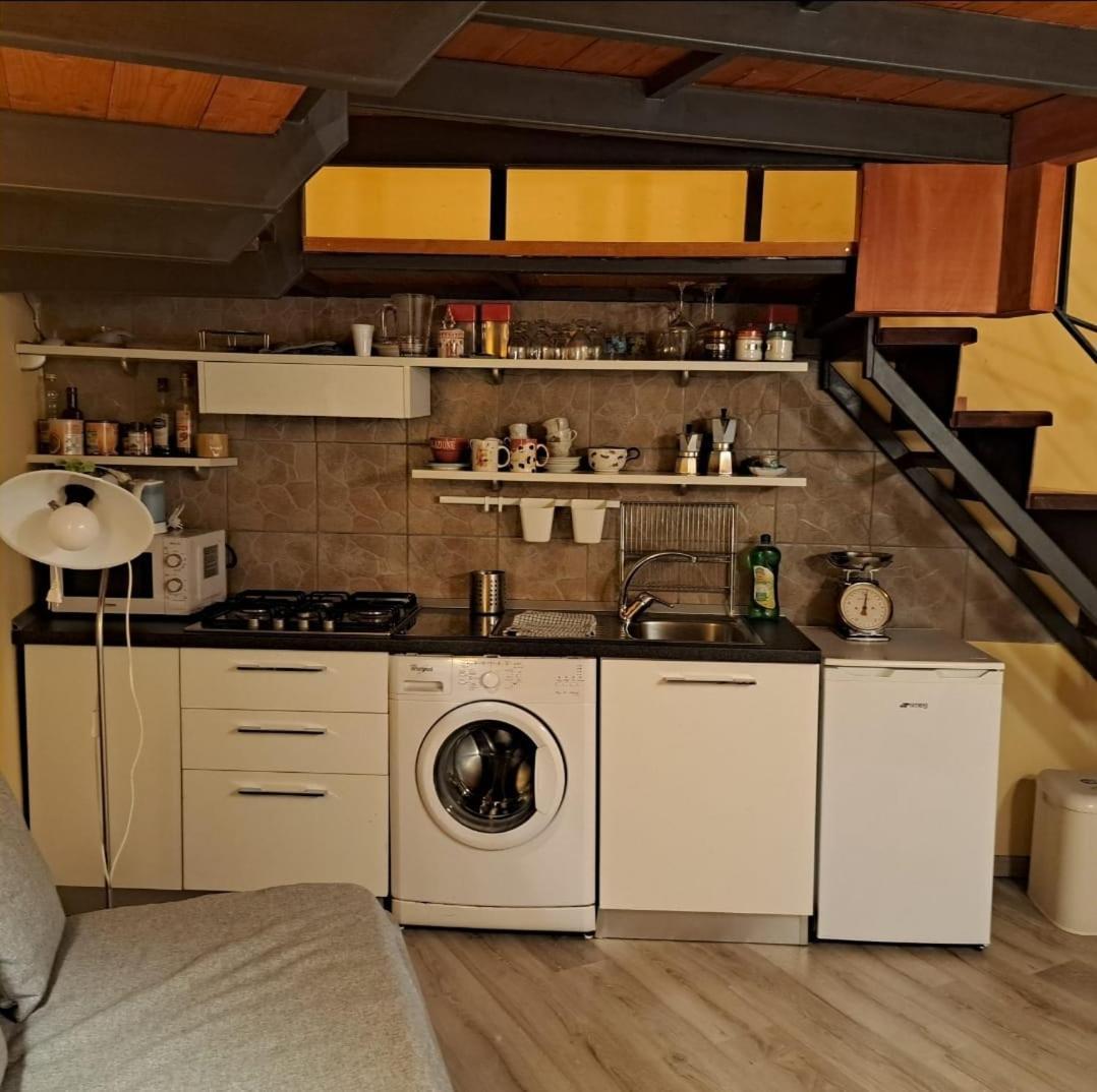 Guide Tour Apartments Неаполь Экстерьер фото